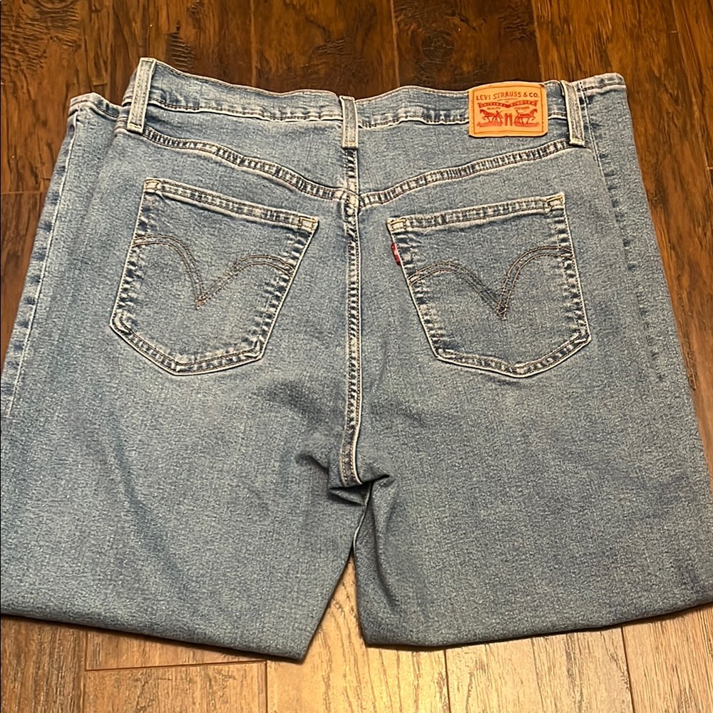 Levi's Blue Relaxed Fit Jeans with Vintage Appeal